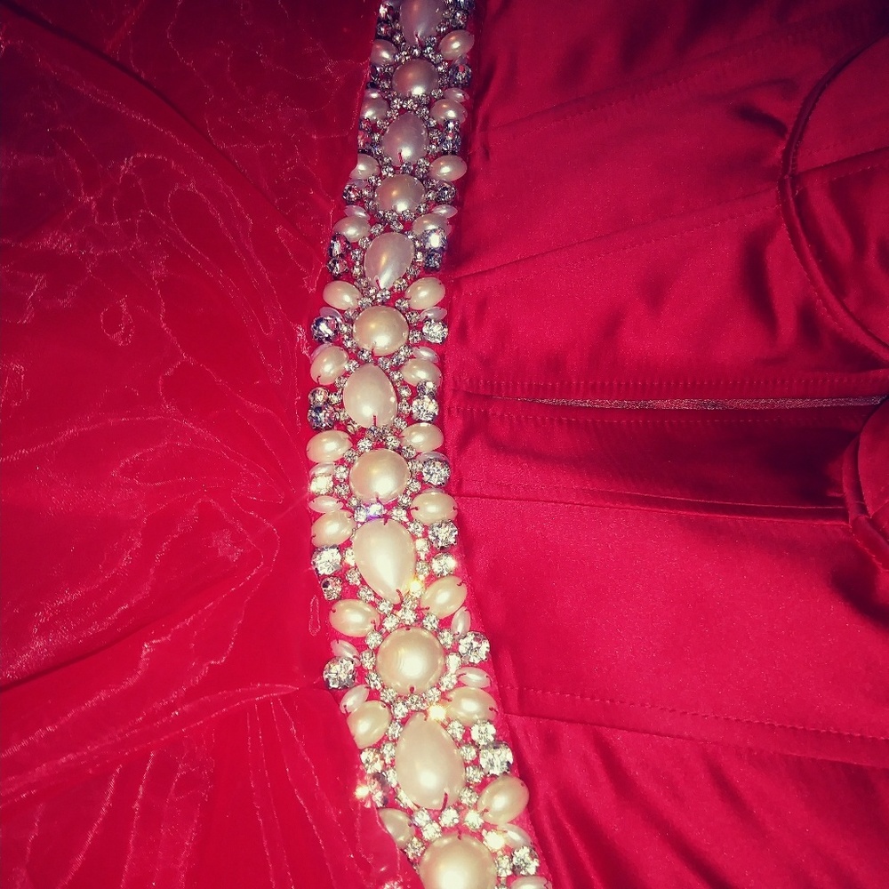 Dress - Picture 5 of 7